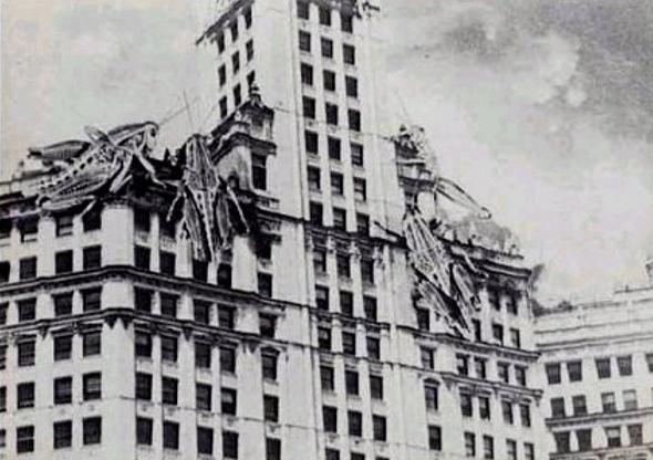 "BEGINNING OF THE END" (USA, 1957)